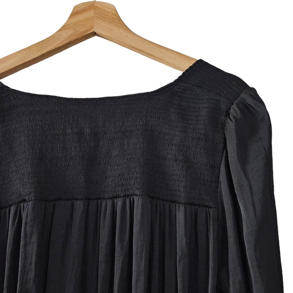 Free People Smockin' and Rockin' Black Satin Balloon Sleeve V Neck Blouse Top - Picture 5 of 7